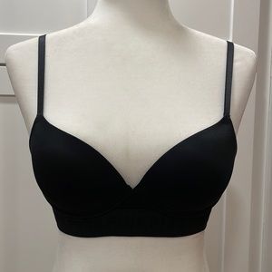NWT Victoria’s Secret Pink Wireless Bra